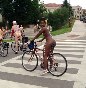 fat black girls twerking naked
